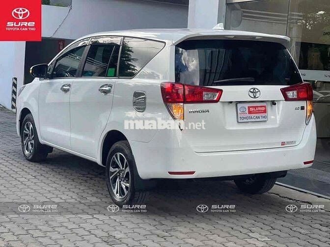 Toyota Innova E 2022 Trắng CHÍNH HÃNG