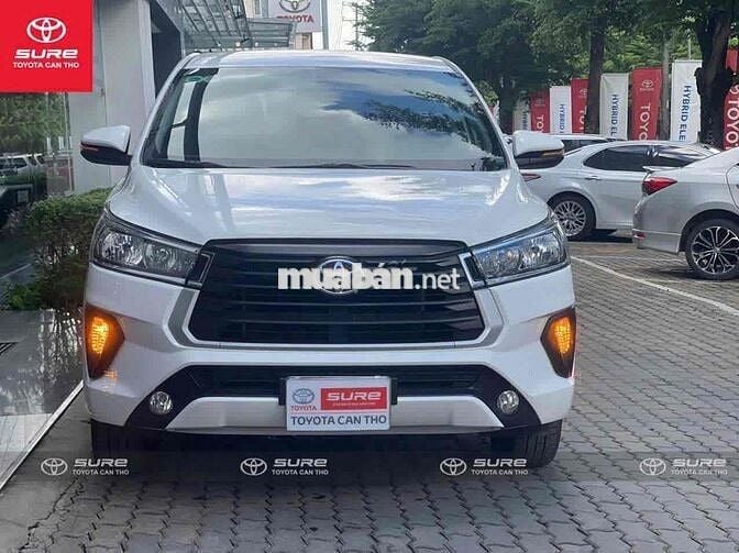 Toyota Innova E 2022 Trắng CHÍNH HÃNG