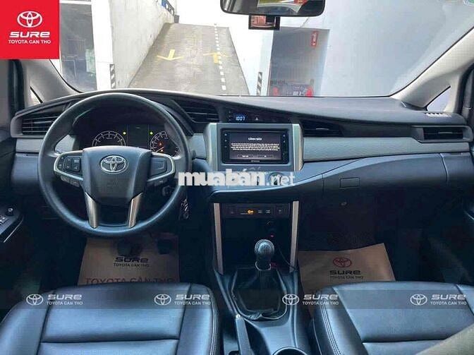 Toyota Innova E 2022 Trắng CHÍNH HÃNG