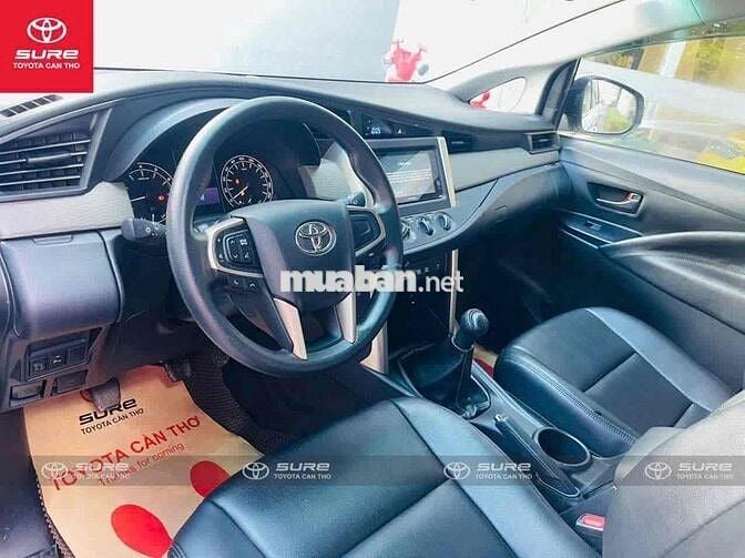 Toyota Innova E 2022 Trắng CHÍNH HÃNG
