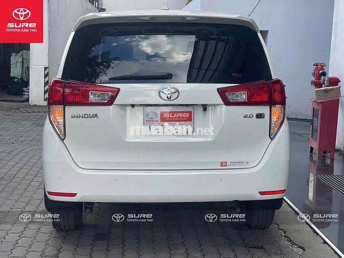 Toyota Innova E 2022 Trắng CHÍNH HÃNG
