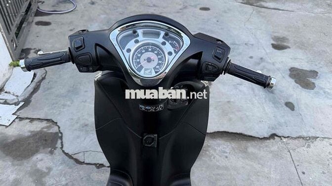 Honda SH Mode 2018 Bạc sần