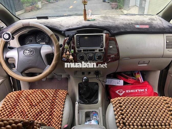 Toyota Innova 2.0G 2015 Ghi vàng 134.000 KM