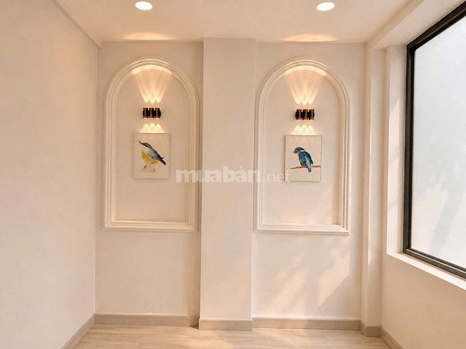 Mặt tiền Huỳnh Văn Bánh, 5 tầng, Mới, Ở liền, Nhỉnh 11 tỷ 