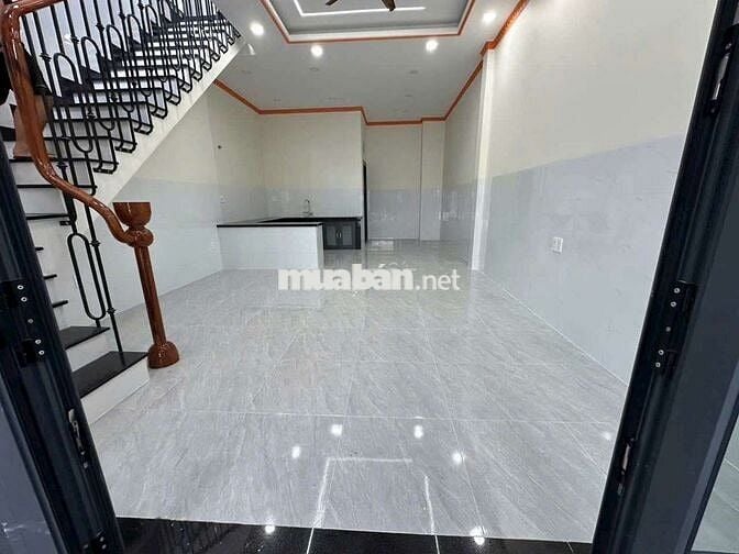 Nhà mới Phú Lợi gần bánh canh giò heo Phú Thuận, giá 8.5 triệu/tháng
