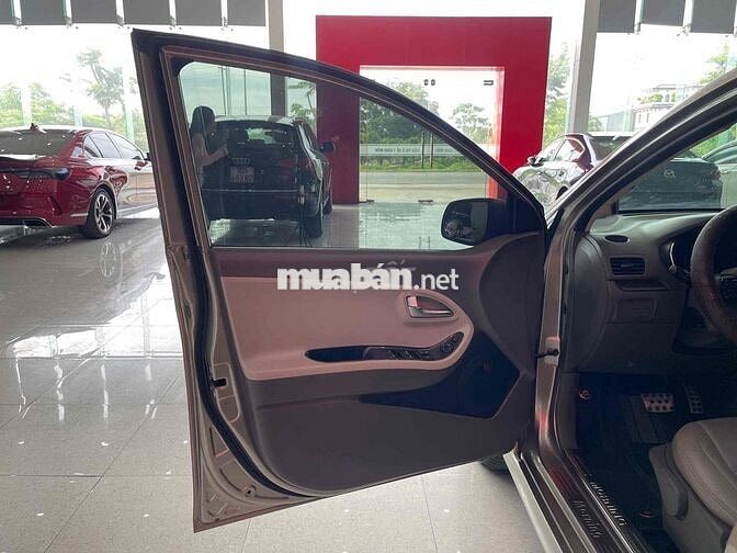 Kia Morning SI 2018 Số tự động Vàng cát