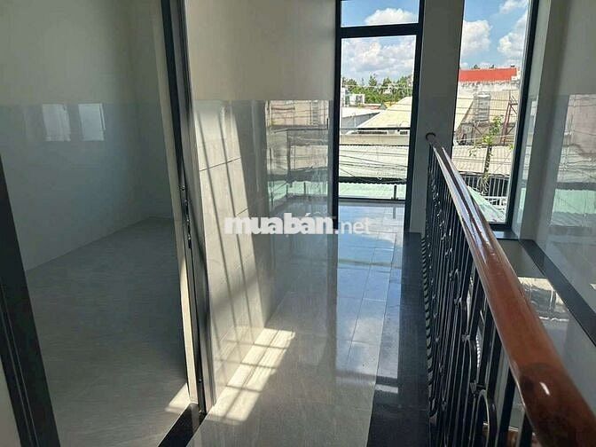Nhà mới Phú Lợi gần bánh canh giò heo Phú Thuận, giá 8.5 triệu/tháng