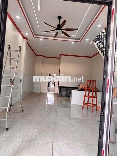 Nhà mới Phú Lợi gần bánh canh giò heo Phú Thuận, giá 8.5 triệu/tháng