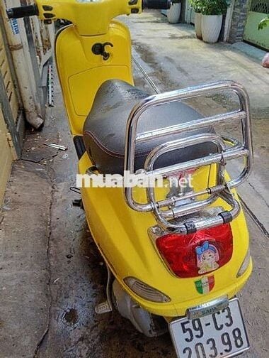 Piaggio Vespa LX 125 Vàng