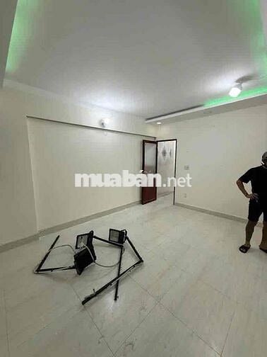 Nguyên căn HẺm xe Tải Ni Sư Huỳnh Liên Tân Bình 4 PN