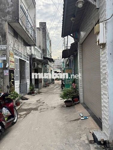 NHÀ SỔ HỒNG RIÊNG GIÁ RẺ GẦN CHỢ 123, VĨNH LỘC B , Hẻm thông