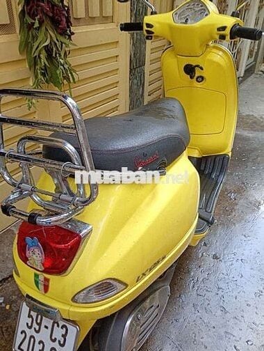 Piaggio Vespa LX 125 Vàng