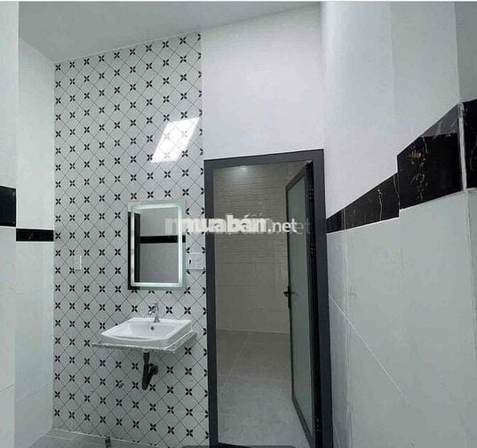 Chính chủ bán gấp nhà vườn 420m2 gần Ngã tư Trung Lương, sổ đỏ riêng