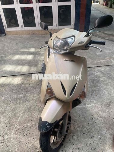 Honda Lead 2010 Vàng kem