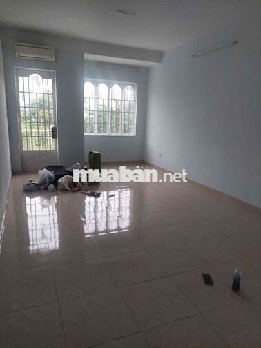Cho thuê nguyên căn 4 lầu MT đường 23 sát Phạm Văn Đồng Gần Gigamaill