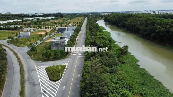 Thới hòa khuGoldenPark đối diện công viên sông thị tính 21tr/m2 NN 70%