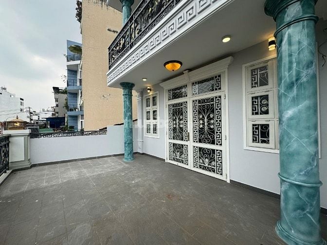 28 Tỷ! Bán Mặt tiền ngang HIẾM 7,2x16m Nguyễn Văn Đậu 6 Tầng Thang máy