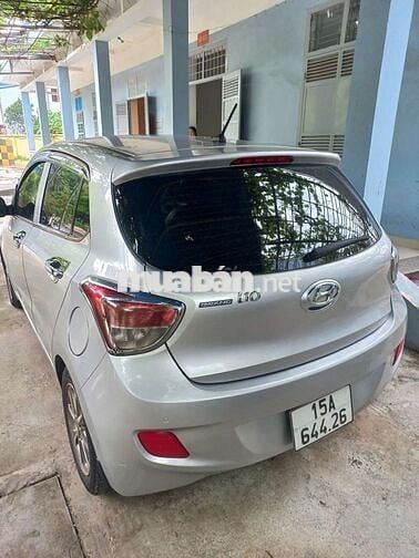 Hyundai Grand i10 Số sàn Bạc