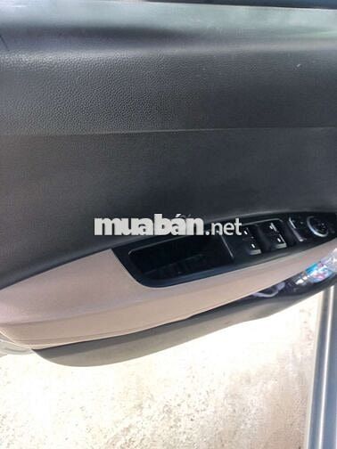 Hyundai Grand i10 Số sàn Bạc