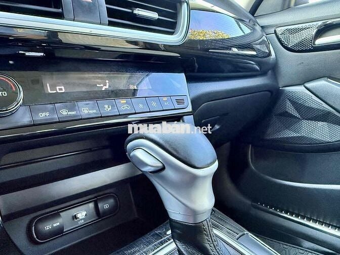 Kia Seltos Luxury 2022 28.000 km Trắng