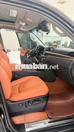 Lexus LX570 Super sport Trung Đông, sản xuất 2018.