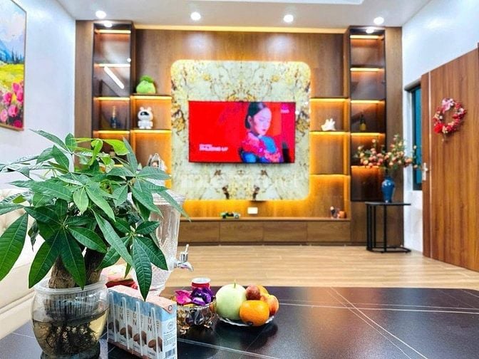 Bán Nhà Kinh Doanh Tôn Đức Thắng, Đống Đa 46m, 5 tầng, mt 8m, 21.6 tỷ