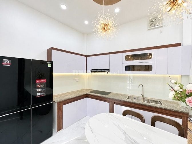 CHO THUÊ NGUYÊN CĂN 10tr QUẬN 1- TRẦN QUANG KHẢI 2PN2WC 2 MÁY LẠNH
