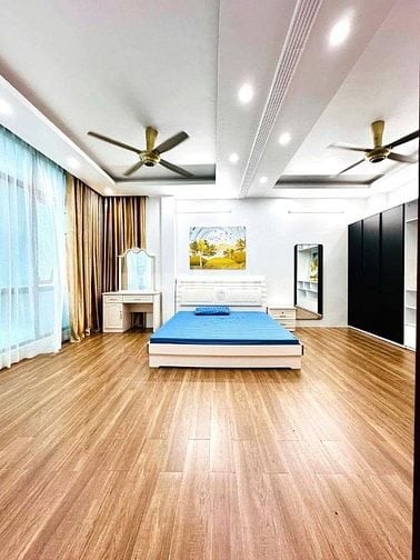 Bán Nhà Kinh Doanh Tôn Đức Thắng, Đống Đa 46m, 5 tầng, mt 8m, 21.6 tỷ