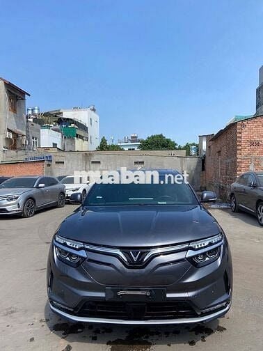 VinFast VF8 Plus 2023 Full Option Xám 49000 km