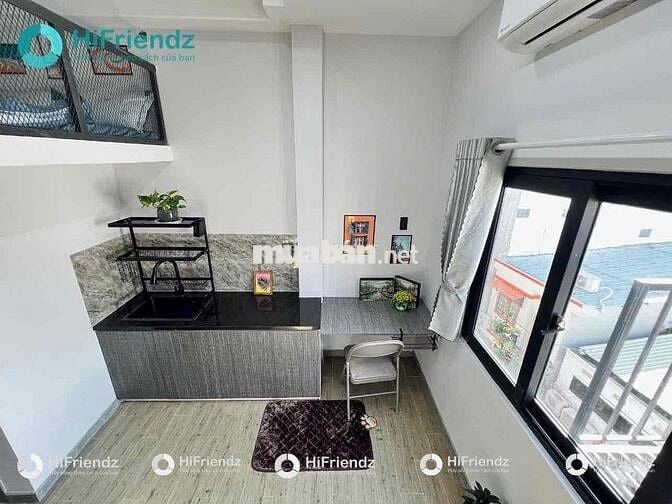 PHÒNG ĐẸP GÁC CAO 1m8 GIÁ RẺ, RỘNG 30m2 CỬA SỔ THOÁNG GẦN VLU, Q1, Q3