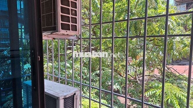 BÁN TẬP THỂ TẦNG 2, khu C13 THANH XUÂN