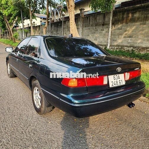 TOYOTA CAMRY GLI SX 2000