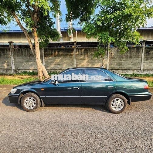 TOYOTA CAMRY GLI SX 2000