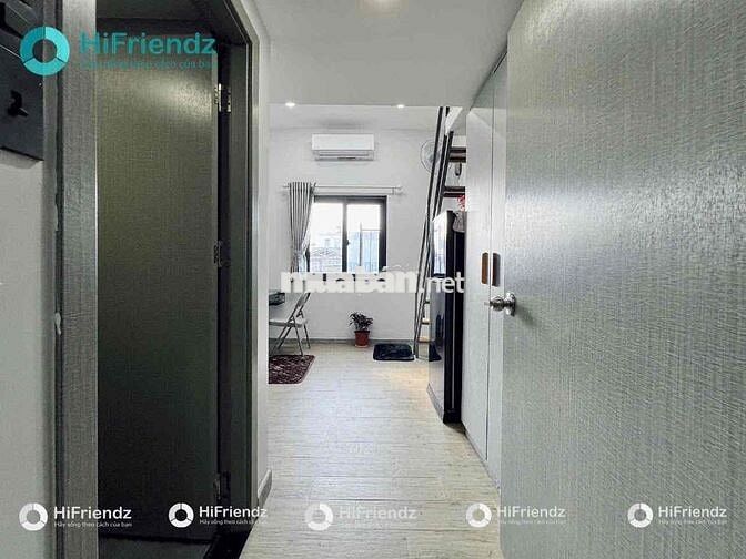 PHÒNG ĐẸP GÁC CAO 1m8 GIÁ RẺ, RỘNG 30m2 CỬA SỔ THOÁNG GẦN VLU, Q1, Q3