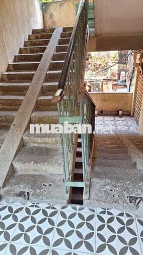 BÁN TẬP THỂ TẦNG 2, khu C13 THANH XUÂN