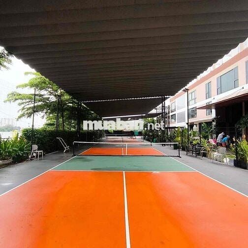 Tuyển nhân viên lễ tân Sân Pickleball Khu vực