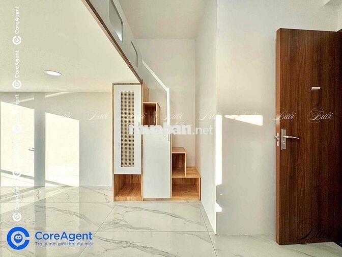 CHO THUÊ PHÒNG BAN CÔNG MỚI TINH CỰC ĐẸP-THANG MÁY GẦN ĐỘC LẬP,AEON TP