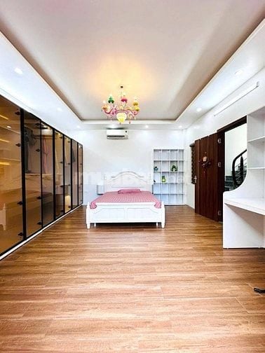 Bán Nhà Kinh Doanh Tôn Đức Thắng, Đống Đa 46m, 5 tầng, mt 8m, 21.6 tỷ