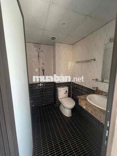 CHO THUÊ NGUYÊN CĂN NHÀ PHỐ NGỌC THUỴ  - Ô TÔ ĐỖ CỬA - LÔ GÓC - 3PN KK