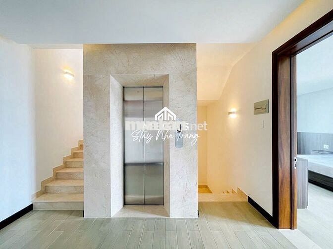 VILLA ĐỊA TRUNG HẢI PHÍA TOÀN CẢNH VỊNH NHA TRANG 5 PN CAO CẤP