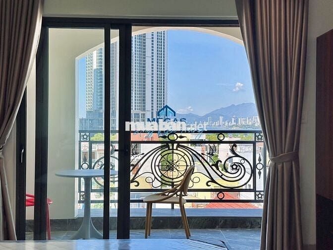 CHO THUÊ CĂN STUIDIO MỚI - BAN CÔNG VIEW PHỐ - PHÍA BẮC NHA TRANG