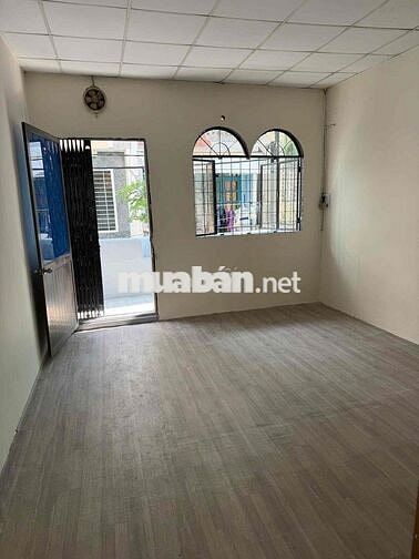 Nguyên Căn 2 pn Lạc Long Quân gần chợ  Ông Địa