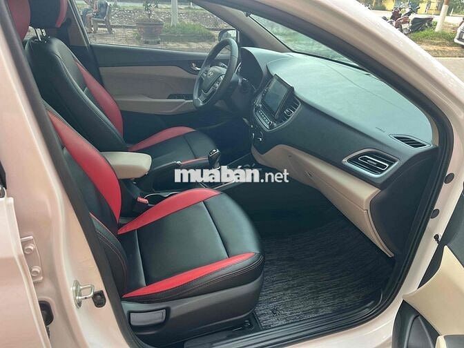 Hyundai Accent 2022 1.4 MT Bản Đủ Trắng