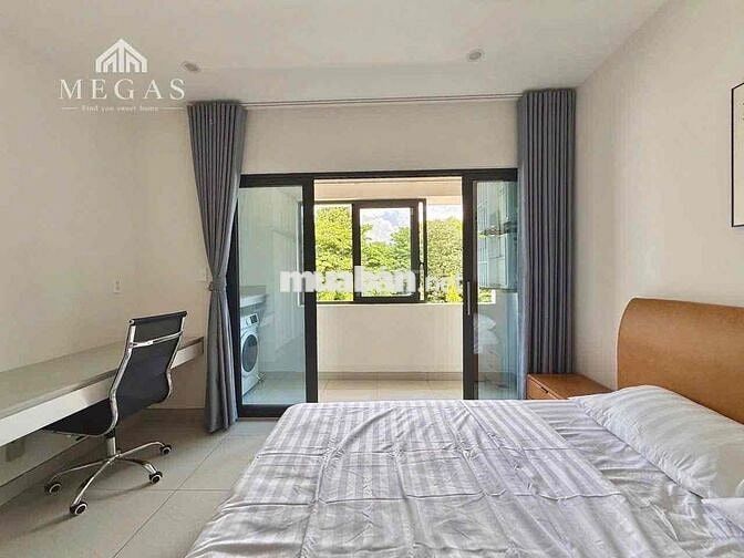 Căn Hộ Chung Cư | Full Nội Thất Cao Cấp | Sát Bên Đầm Sen