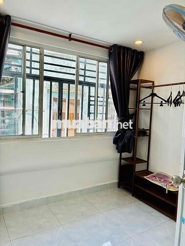 NHÀ MỚI LÊ QUANG ĐỊNH P7 BÌNH THẠNH 3 TẦNG HXH FULL NỘI THẤT 2.1 TỶ TL