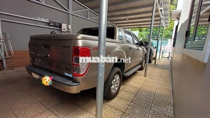 Ford Ranger XLS 2.2L 4x2 AT 2017 Vàng cát