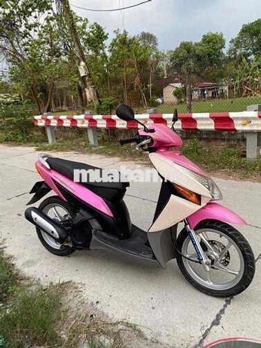 Honda Click Nữ màu Hồng