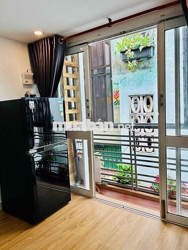 NHÀ MỚI LÊ QUANG ĐỊNH P7 BÌNH THẠNH 3 TẦNG HXH FULL NỘI THẤT 2.1 TỶ TL