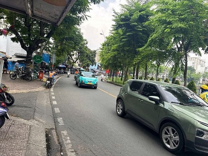 BÁN NHÀ MẶT TIỀN ĐƯỜNG HOÀNG SA, P. TÂN ĐỊNH, QUẬN 1