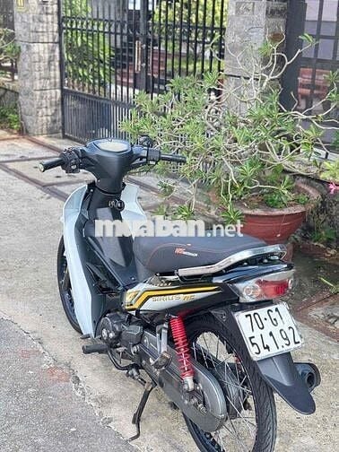Yamaha Sirius RC 2018 Trắng, Đen, Vàng Số sàn